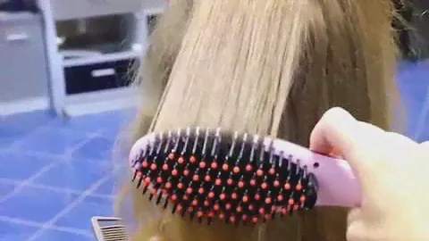 Электрическая расческа   выпрямитель Fast Hair Straightener